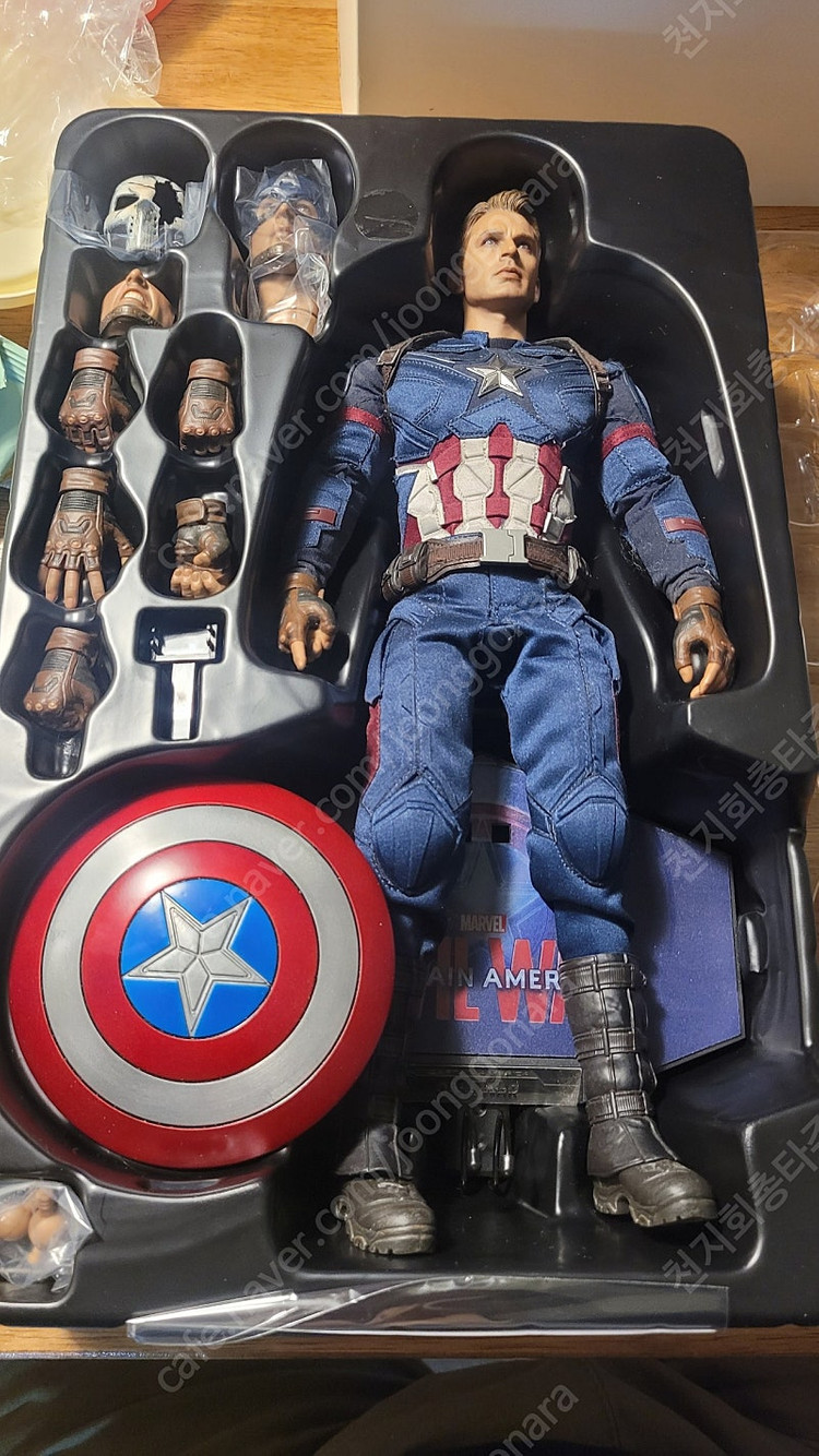 핫토이 시빌워 워머신 풀구성 (카톤O), 시빌워 캡틴, 마크7 노멀헤드 (이디스), 마크50 헤드, 팔, 다리 그 ... 이미지