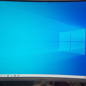 삼성27인치 커브드 모니터 SAMSUNG CURVED MONITOR 27인치 구리역 저렴히 팝니다