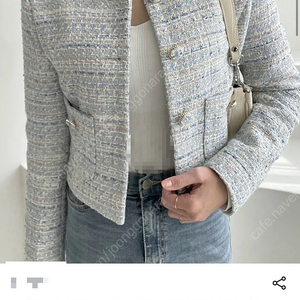 (새상품 원가11만원) 하늘색 트위드 자켓 판매