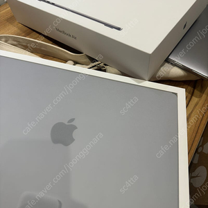 맥북에어M3 15인치 16GB/512GB