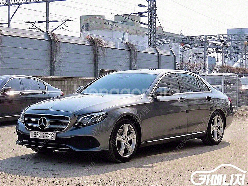 [벤츠]E-클래스 W213 E220d 아방가르드 ★중고...--2