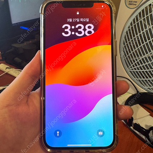 아이폰 12 Pro Max 128GB 화이트색상 판매합니다.