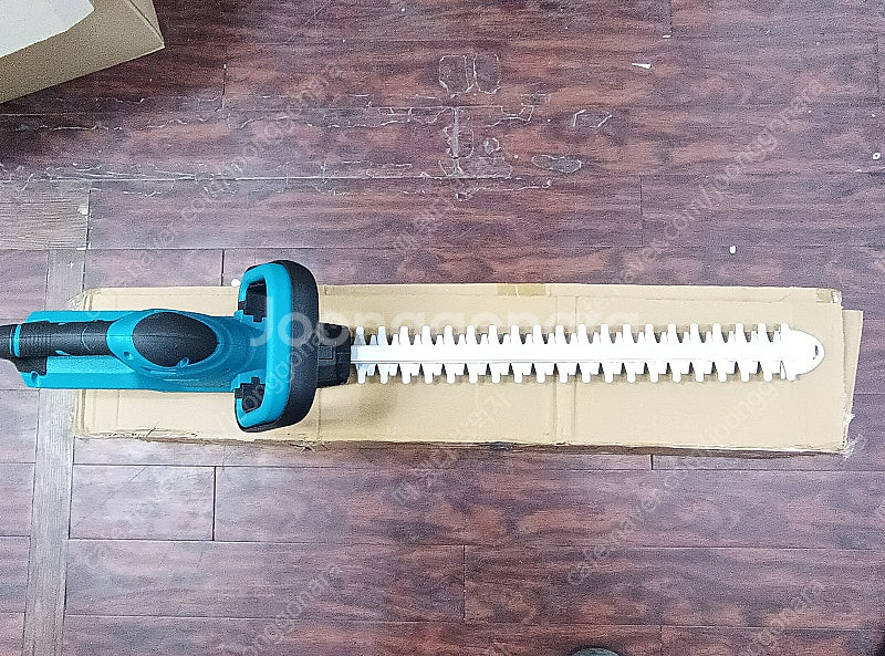 충전식 무선 전동 전정기 가지치기 헤지트리머 GG-185 마끼다 18V 배터리 호환--3