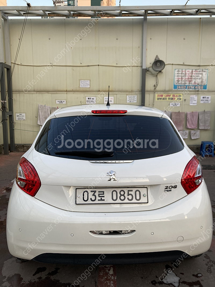 부산 해운대 푸조208 39,000km 2014년식--2