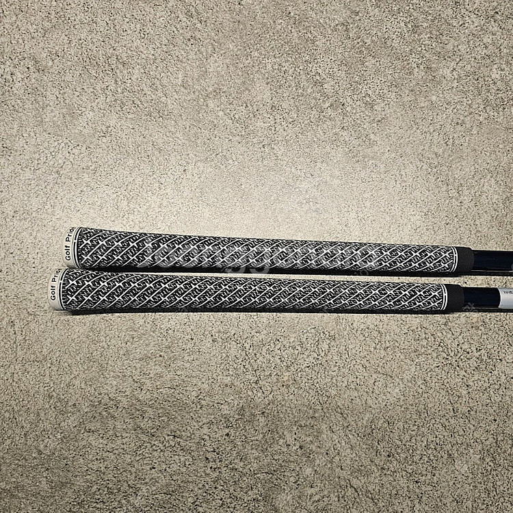 타이틀리스트 712U 2번, 3번 드라이빙아이언 일괄 판매 합니다.--4