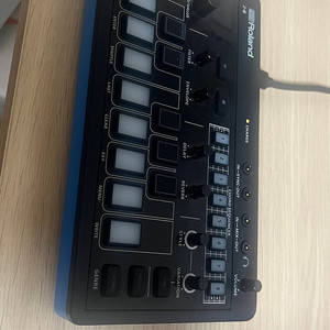 Roland AIRA J-6 휴대용 코드 신디사이저 J6