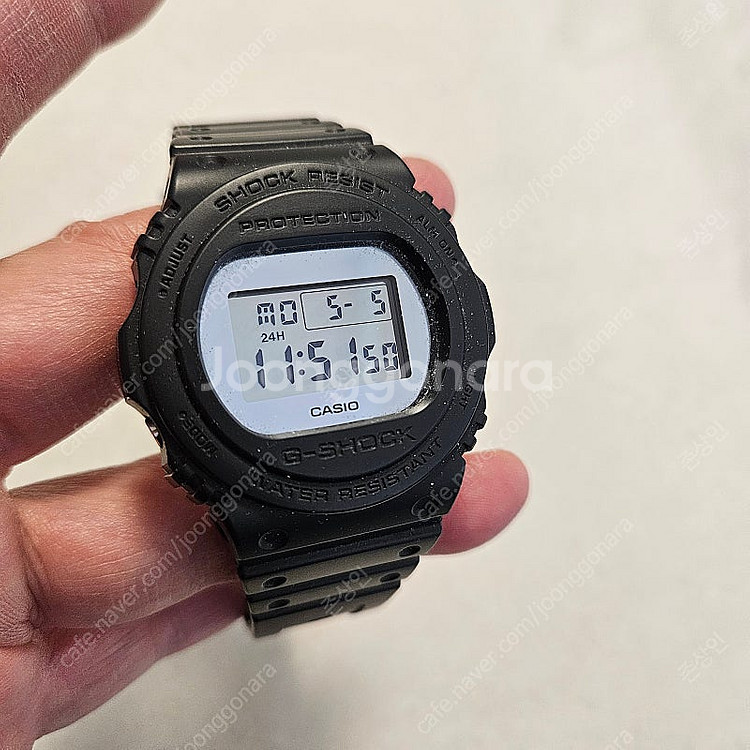 G shock 시계 Dw5700bb 팝니다--0