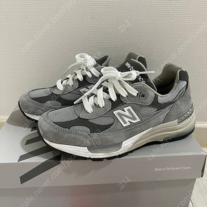 뉴발란스 992 그레이 220사이즈