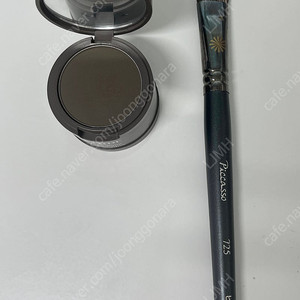 로라메르시에 진저 섀도우, 피카소 725 헤어라인 브러쉬, 에뛰드 팡팡 헤어섀도우 다크브라운, 보로탈코 바디크림