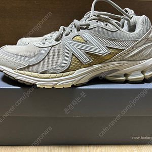 뉴발란스 860v2 280 사이즈 들 판매합니다
