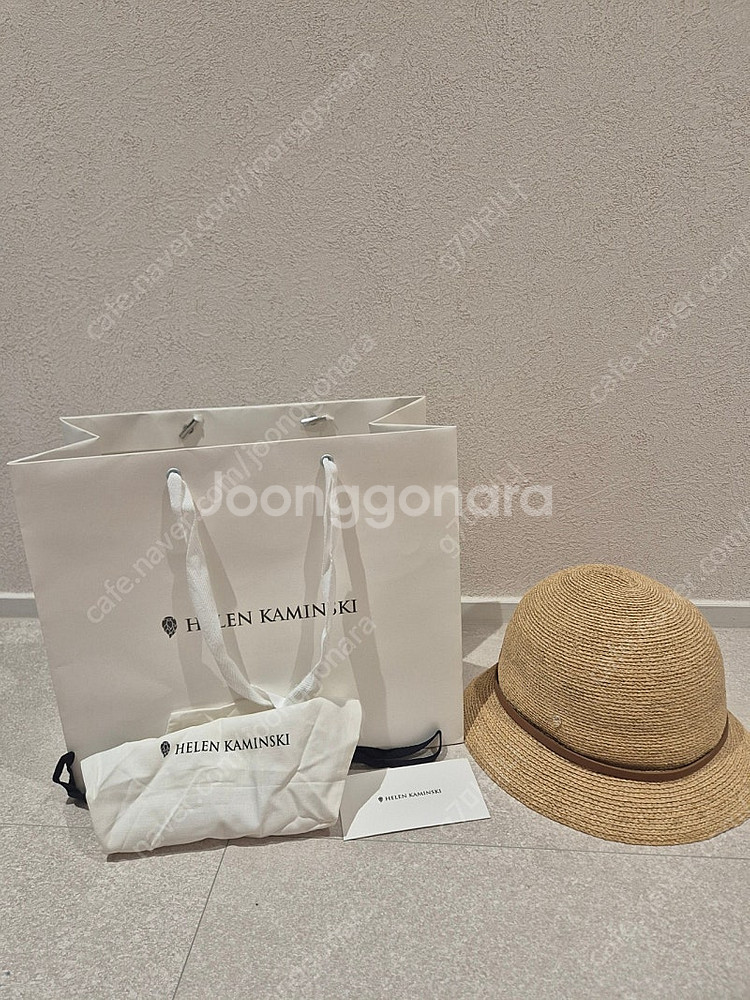 새상품급) 헬렌카민스키 베사6 라피아 햇--0