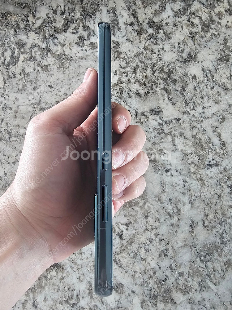 갤럭시 S22 플러스 256G 판매합니다 (액정, 배터...--5
