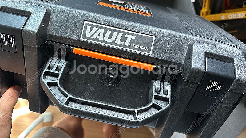 펠리칸 볼트v300. 펠리컨 v300케이스--6