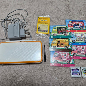 닌텐도 뉴 2ds xl 화이트오렌지 +포켓몬스터문+튀어나와요동물의숲+아미보카드산리오시리즈6장