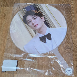고우림 굿즈 슬로건
