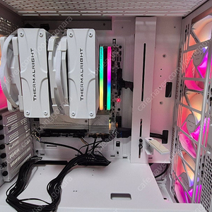 라이젠 7700/B650M 어엘 AX ice/ 32gb(6400X2)/850W 판매합니다