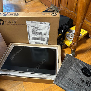 HP E14 G4 포터블 모니터 새상품