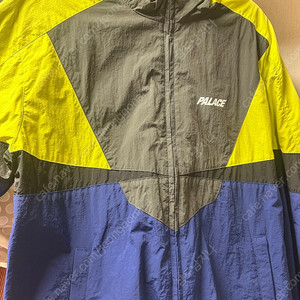 palace 팔라스 바람막이ㅡ 뉴발란스 콜라보 포함