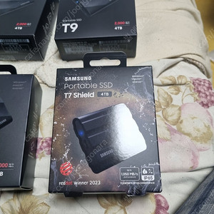 [미개봉 새제품 국내정품] 삼성 T7 쉴드 Shield 4TB