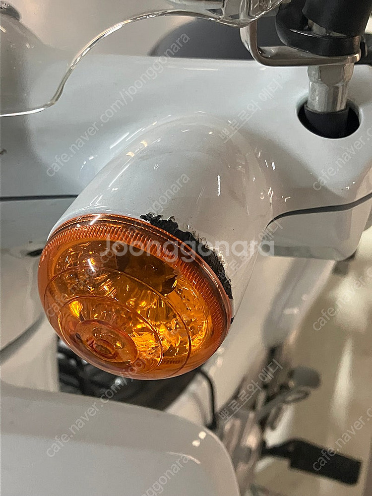 혼다 슈퍼커브 2023년식 화이트--4