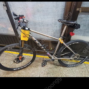 첼로 실버라도90 티타늄 mtb xtr 2022년식 팝니다