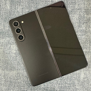 (LG U+) 갤럭시Z폴드5 512G 블랙 23년 8월개통 무잔상 72만원 판매해요