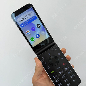 M120 (MIVE)마이브 스타일폴더폰 화이트 32기가 6만 판매합니다.