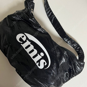Emis 글로시 셔링 호보백