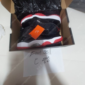 Jordan 11 Retro Bred 2019. 조던 11. 브레드