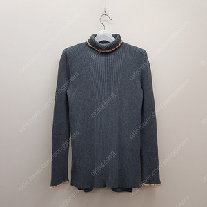 한섬 랑방 헴 슬릿 골지 니트 90F사이즈