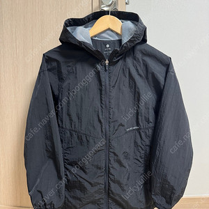 탑텐키즈 바람막이 불랙 160