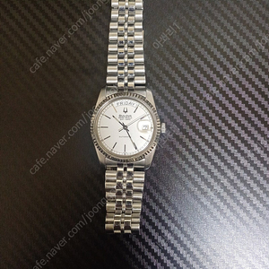 부로바 슈퍼세빌 데이 데이트 정품 36 mm (36만원)