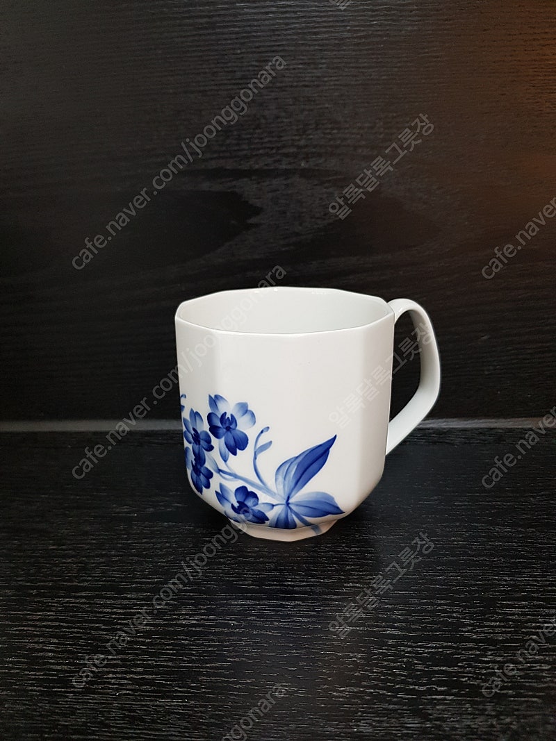 미개봉)로얄코펜하겐 블롬스트 머그(길리플라워)330ml