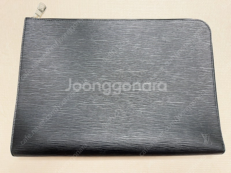 ( 정품 ) 루이비통 에삐 클러치 GM 블랙 팝니다--0