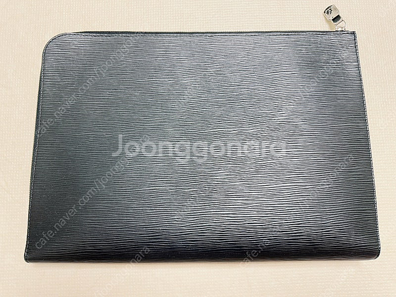 ( 정품 ) 루이비통 에삐 클러치 GM 블랙 팝니다--1