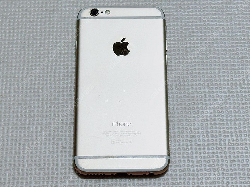 아이폰6 화이트/골드 64GB 팝니다.--1