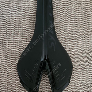 싱크로스 RR1.0 카본 안장 139mm