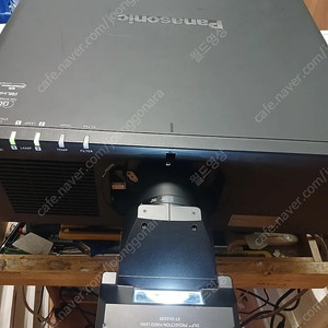 파나소닉pt ex800. pt dz870중고빔프로젝터