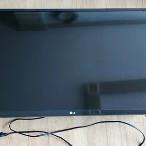 LG전자 LED TV 32LK562BENA (스탠드형) 팝니다.