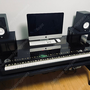 야마하 MX88 + 미디데스크 + 야마하 hs5 세트로 저렴하게 팝니다