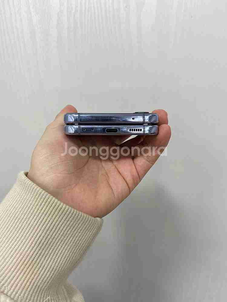 70662 갤럭시Z플립4 블루 256GB A급 삼성리퍼...--4