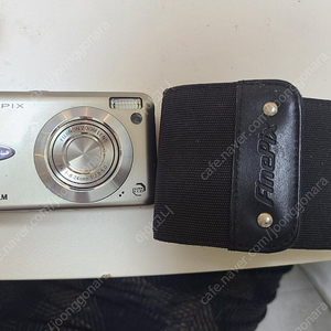 파인픽스F30