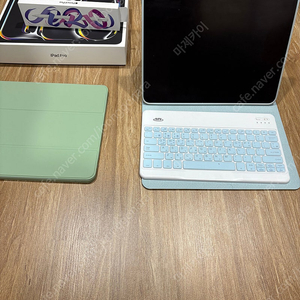 아이패드 프러 m4 13 2tb 셀룰러 애케플+펜슬 외 팝니다.