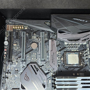 i7 8700k + 아수스 z370 막시무스 히어로 + 지스킬 트라이던트 rgb 메모리 32g + 삼성 960 pro 512g
