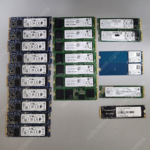 M.2 SATA SSD 512GB (컨디션 좋습니다.) 23개 개당 3.5만 팝니다.