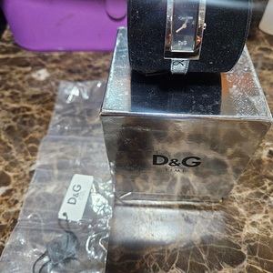 D&G 돌체앤가바나 가죽시계