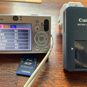 Canon sd1000 실버입니다