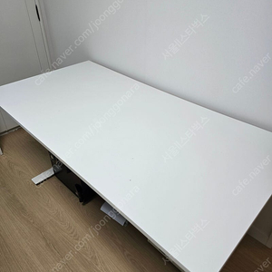 이케아 SKARSTA 높이조절책상 160cm×80cm (생활기스 존재)
