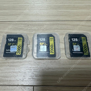 렉사 정품 128기가 SD카드 V90 2000X 메모리카드 , 소니 정품 NP-FZ100 배터리 판매합니다.