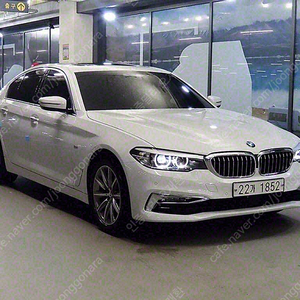 BMW5시리즈 (G30) 520i 럭셔리★중고차★할부★리스★전액할부★카드★탁송★24시간 상담 가능합니다★